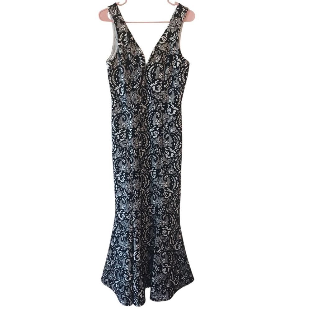 Bailey Blue Baroque Gothic Maxi Mermaid Black White Velour Textured Dress